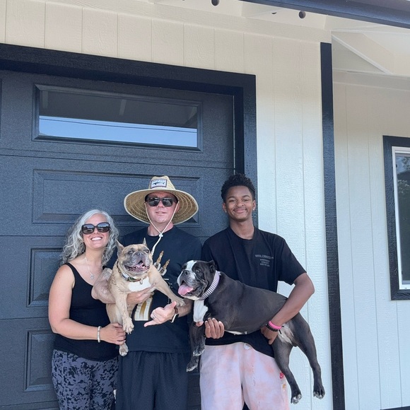 Meet your Posher, Beth - Picture 4 of 5